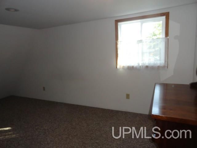 7753 Evergreen Drive, Munising, MI 49862