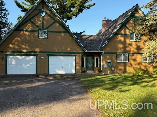 7753 Evergreen Drive, Munising, MI 49862