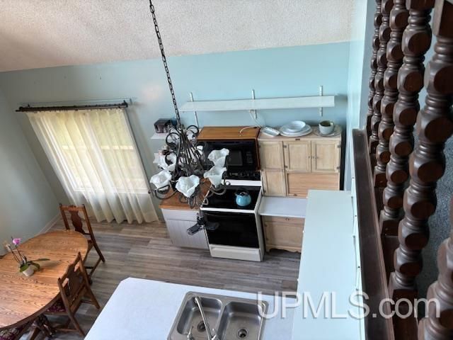 7753 Evergreen Drive, Munising, MI 49862