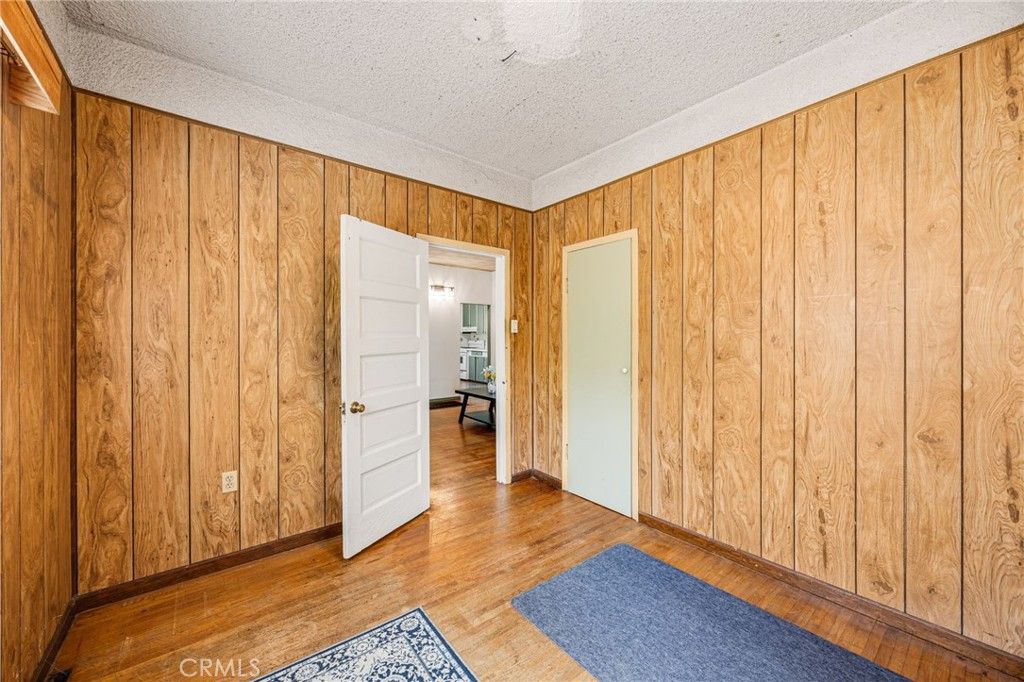Image 24 of property listing at 918 Terrace 49, Los Angeles, CA 90042
