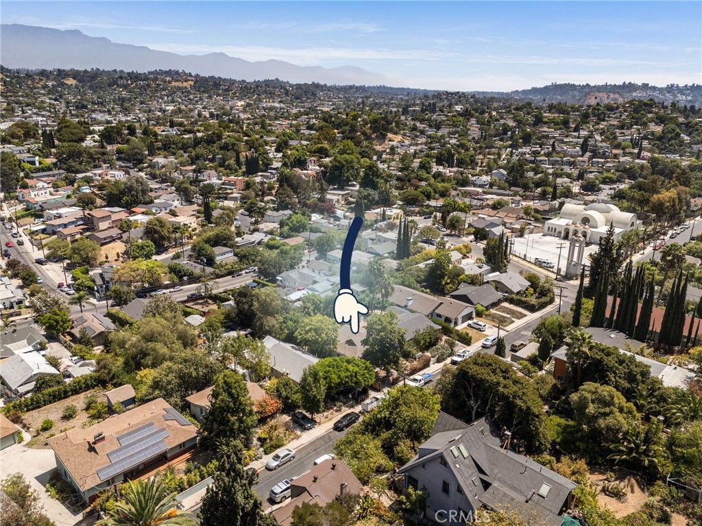 Image 44 of property listing at 918 Terrace 49, Los Angeles, CA 90042