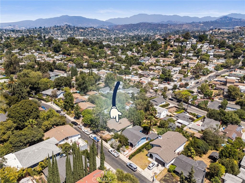 Image 46 of property listing at 918 Terrace 49, Los Angeles, CA 90042
