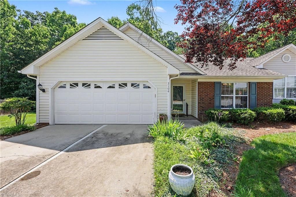 3106 Woodpoint Street, Jamestown, NC 27282