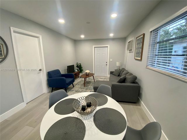 2512 Grant St Rear Guest House, Hollywood, FL 33020