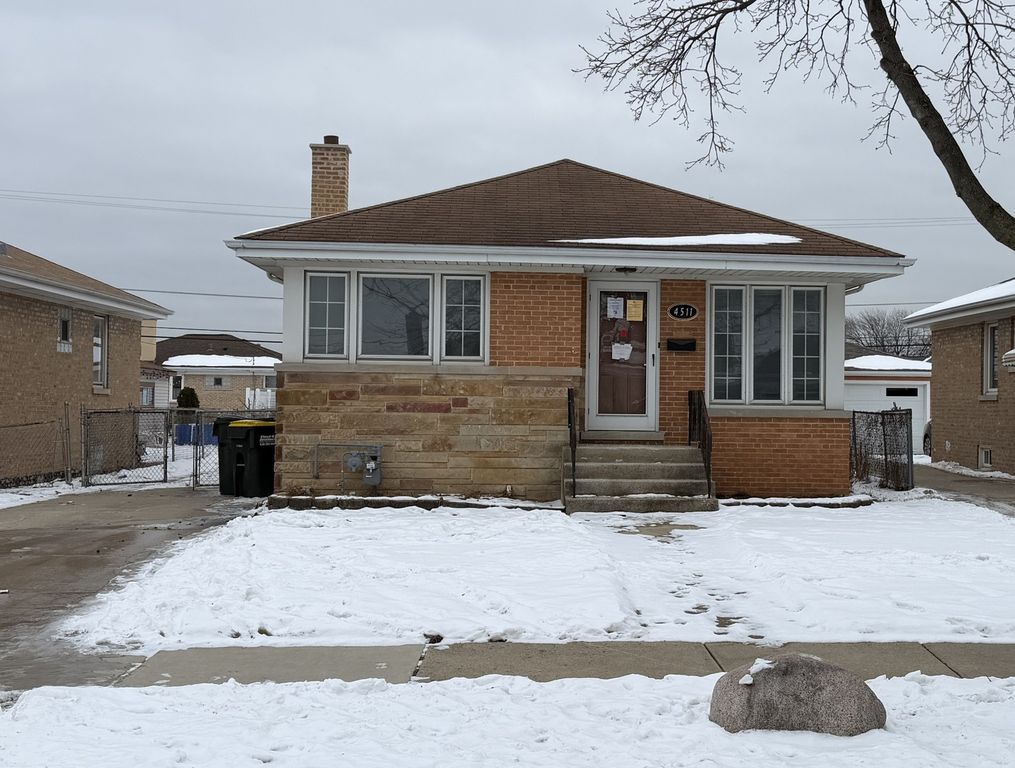 4511 Rose Street, Schiller Park, IL 60176