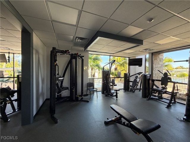 1828 Pine Valley DR 209, Fort Myers, FL 33907