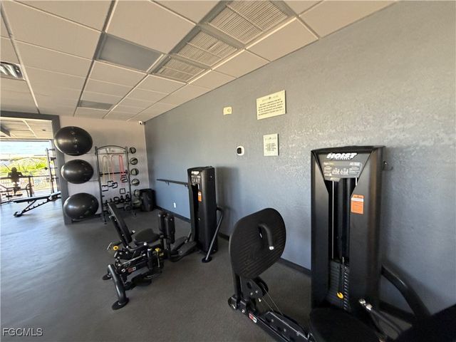 1828 Pine Valley DR 209, Fort Myers, FL 33907