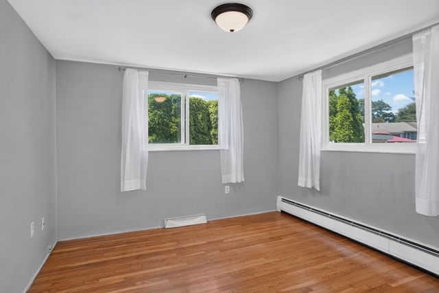 15 Jefferson Ave, Saugus, MA 01906