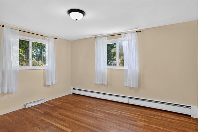 15 Jefferson Ave, Saugus, MA 01906