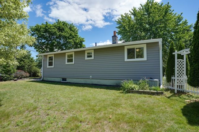 15 Jefferson Ave, Saugus, MA 01906