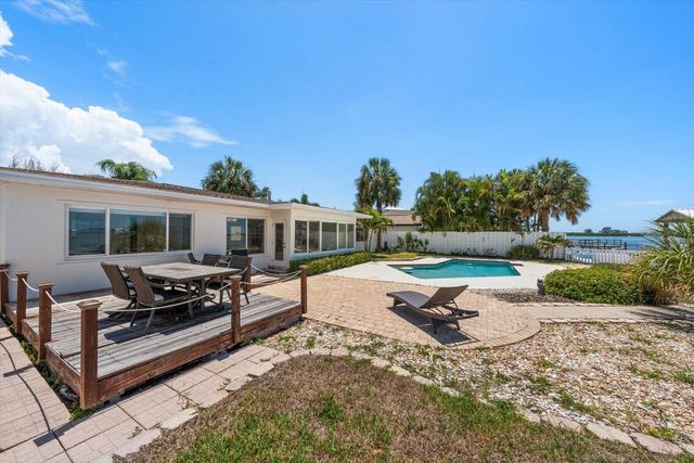 1854 VENETIAN POINT DRIVE, Clearwater, FL 33755