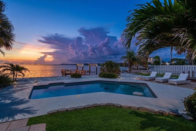 1854 VENETIAN POINT DRIVE, Clearwater, FL 33755