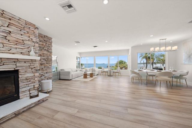 1854 VENETIAN POINT DRIVE, Clearwater, FL 33755