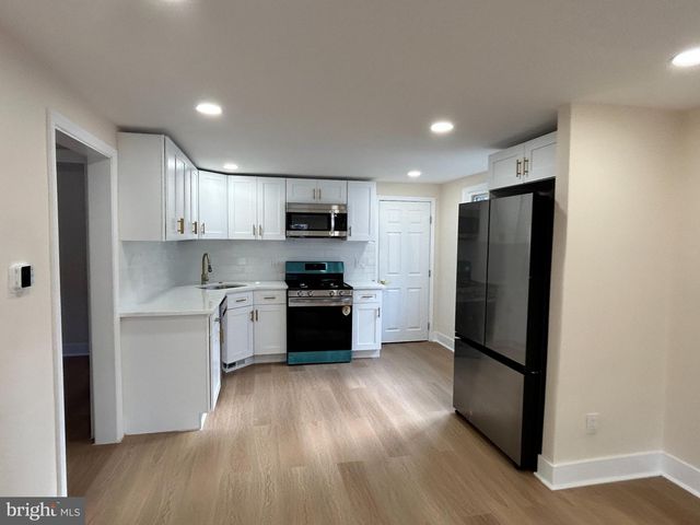 209 SUMMIT AVE, Willow Grove, PA 19090