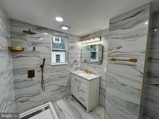 209 SUMMIT AVE, Willow Grove, PA 19090