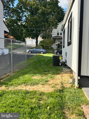209 SUMMIT AVE, Willow Grove, PA 19090