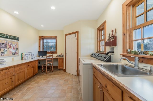 348 Rosemont Ringoes Rd, Delaware Twp., NJ 08559