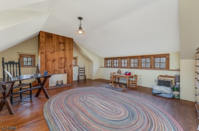 348 Rosemont Ringoes Rd, Delaware Twp., NJ 08559