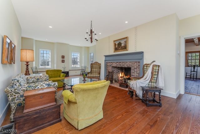 348 Rosemont Ringoes Rd, Delaware Twp., NJ 08559