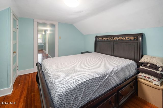 122 Snowden Avenue, Schenectady, NY 12304