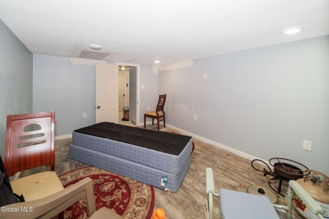 122 Snowden Avenue, Schenectady, NY 12304