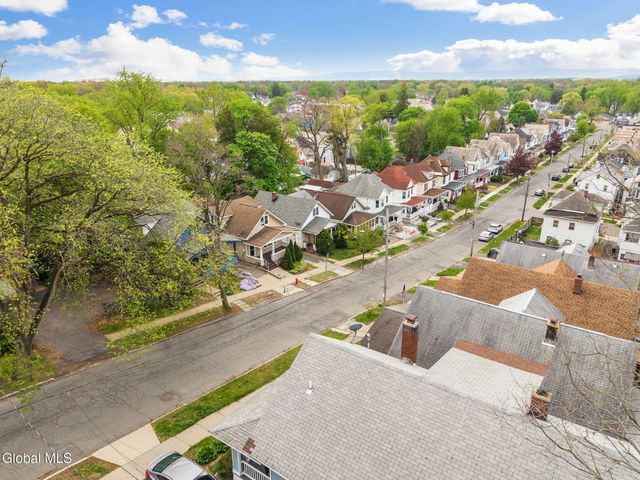 122 Snowden Avenue, Schenectady, NY 12304
