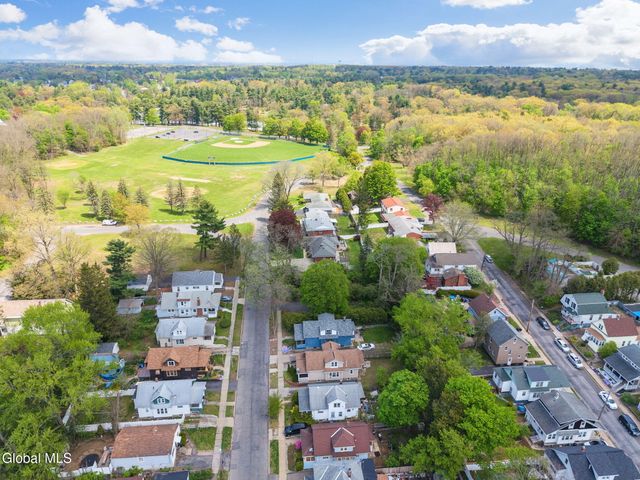 122 Snowden Avenue, Schenectady, NY 12304