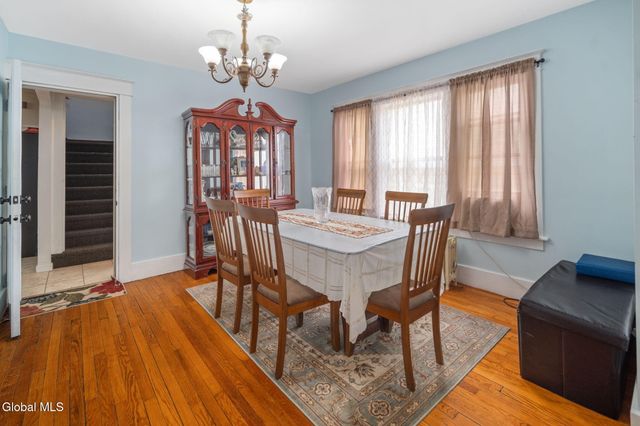 122 Snowden Avenue, Schenectady, NY 12304
