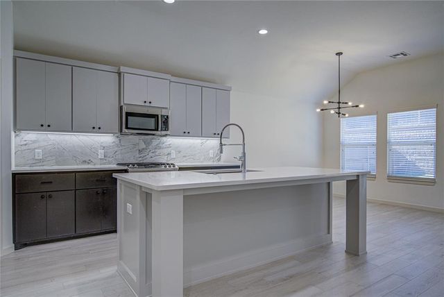 2133 Santa Monica Street, Edmond, OK 73034