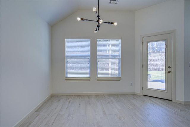 2133 Santa Monica Street, Edmond, OK 73034
