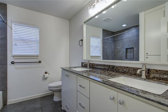 2133 Santa Monica Street, Edmond, OK 73034