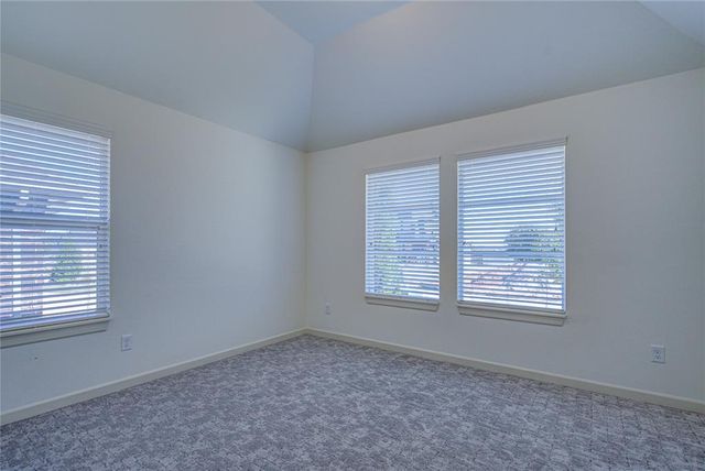 2133 Santa Monica Street, Edmond, OK 73034