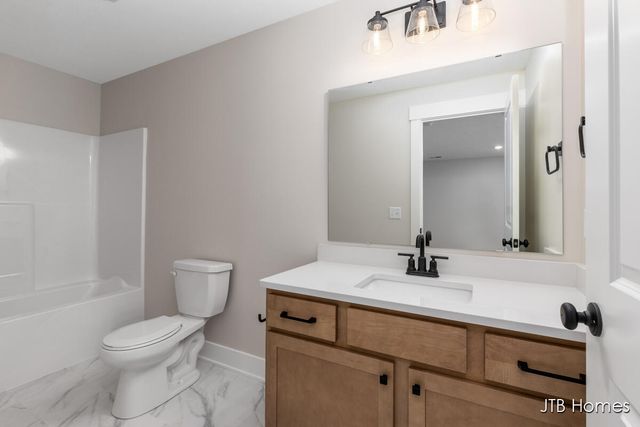 5964 Claymont Court, Caledonia, MI 49316