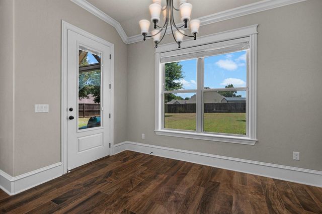 219 Saddle Brook Cir, Hallsville, TX 75650