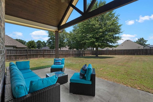 219 Saddle Brook Cir, Hallsville, TX 75650