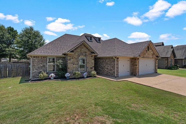 219 Saddle Brook Cir, Hallsville, TX 75650