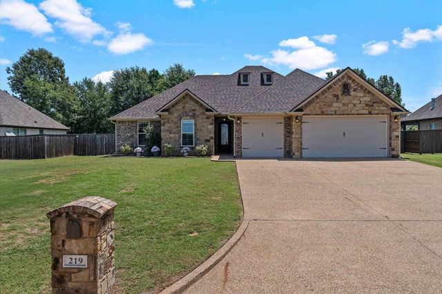 219 Saddle Brook Cir, Hallsville, TX 75650