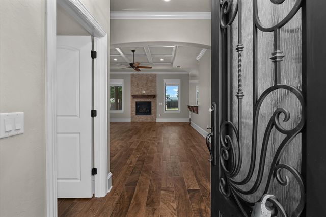 219 Saddle Brook Cir, Hallsville, TX 75650
