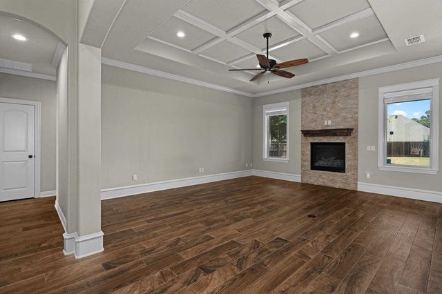 219 Saddle Brook Cir, Hallsville, TX 75650