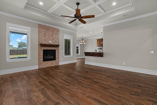 219 Saddle Brook Cir, Hallsville, TX 75650