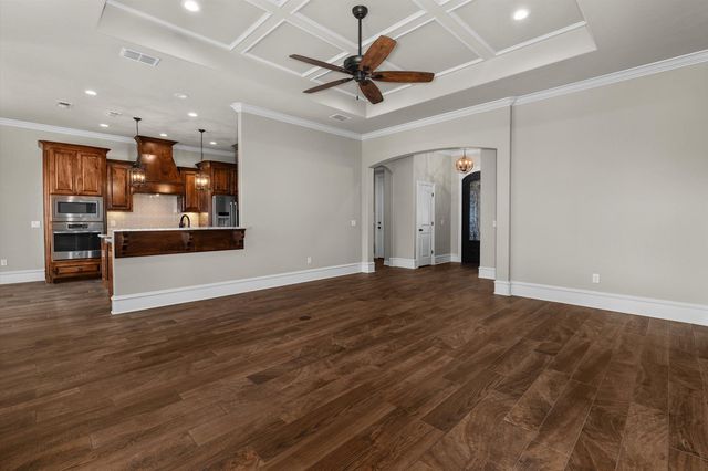 219 Saddle Brook Cir, Hallsville, TX 75650