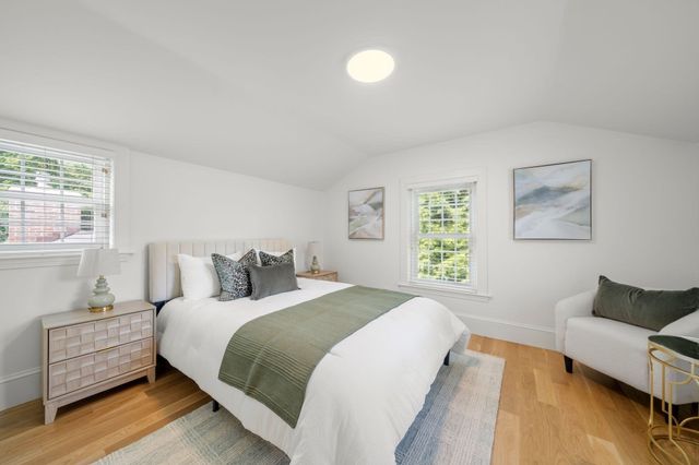 46 Bedford Rd, Lincoln, MA 01773