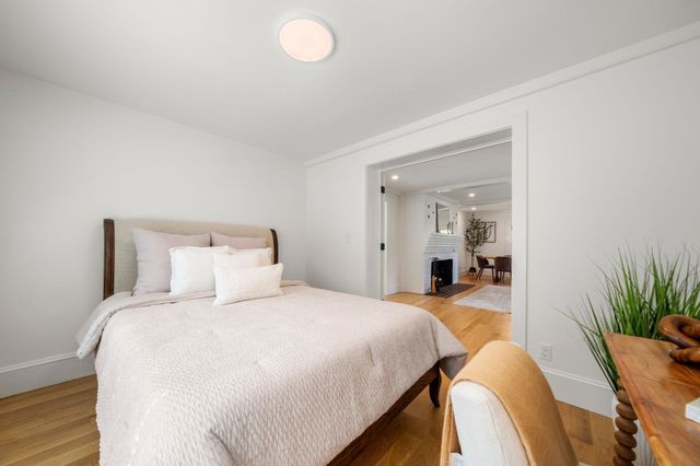 46 Bedford Rd, Lincoln, MA 01773