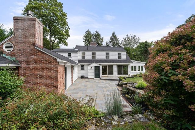 46 Bedford Rd, Lincoln, MA 01773