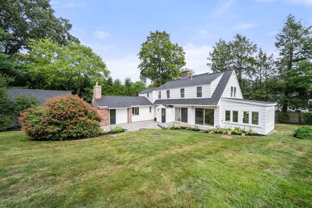 46 Bedford Rd, Lincoln, MA 01773
