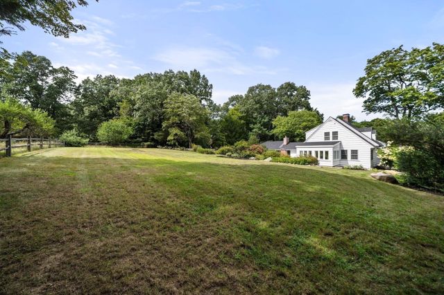 46 Bedford Rd, Lincoln, MA 01773