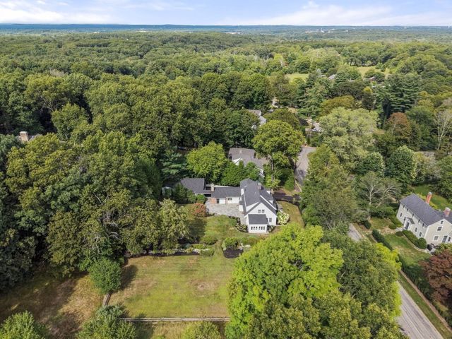 46 Bedford Rd, Lincoln, MA 01773