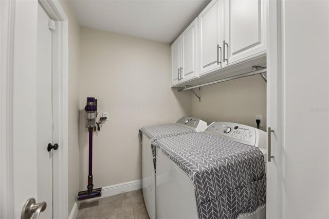 2337 RUNYON COURT, Orlando, FL 32837