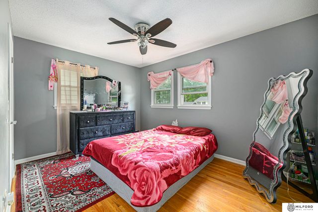 5029 Arbor Circle, Omaha, NE 68106