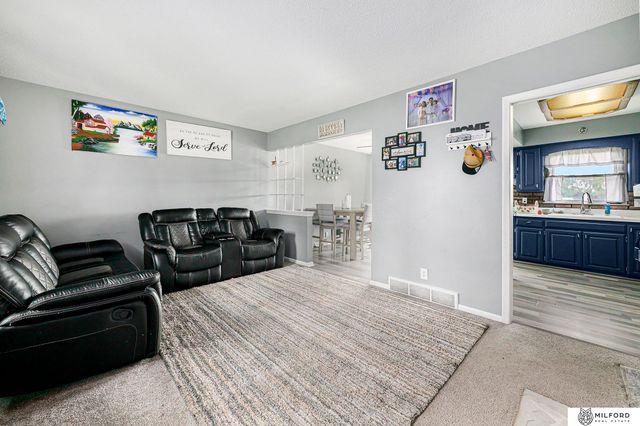 5029 Arbor Circle, Omaha, NE 68106